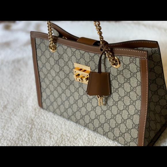 padlock gg medium shoulder bag